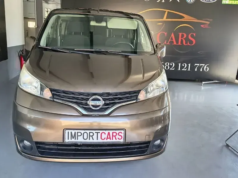 Usado Nissan Evalia 110 CV (80 kW) 2015 Marrón Monovolumen
