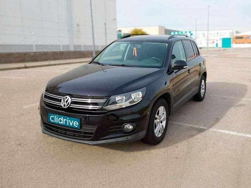 Usado VW Tiguan 140 HP (102 kW) 2015 Preto SUV