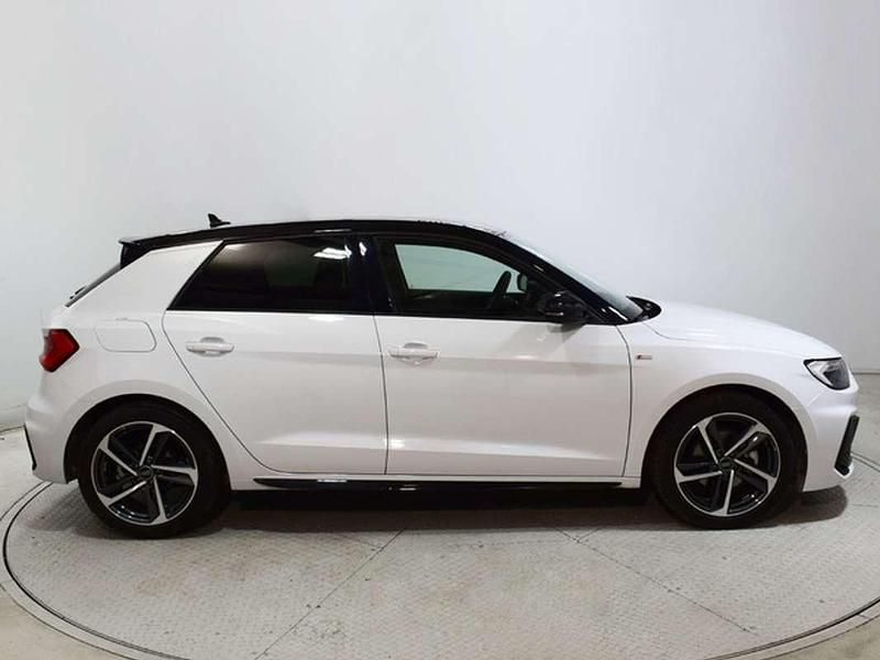 Usado Audi A1 Sportback Black Edition 116 CV (85 kW) 2025 Blanco Utilitario