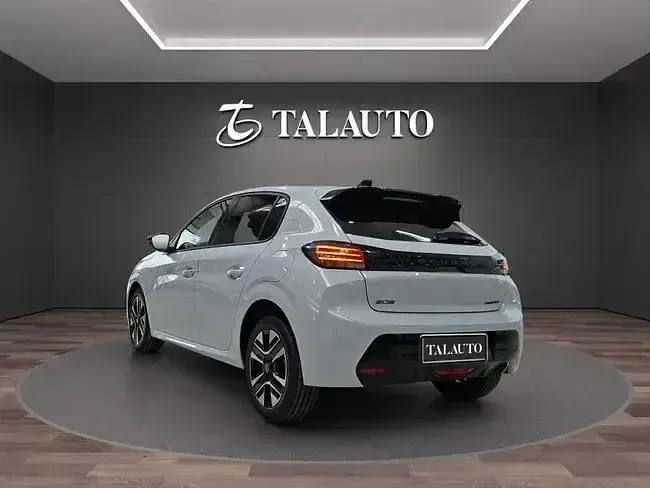 Nuevo Peugeot 208 Allure 110 CV (80 kW) 2025 Blanco Utilitario