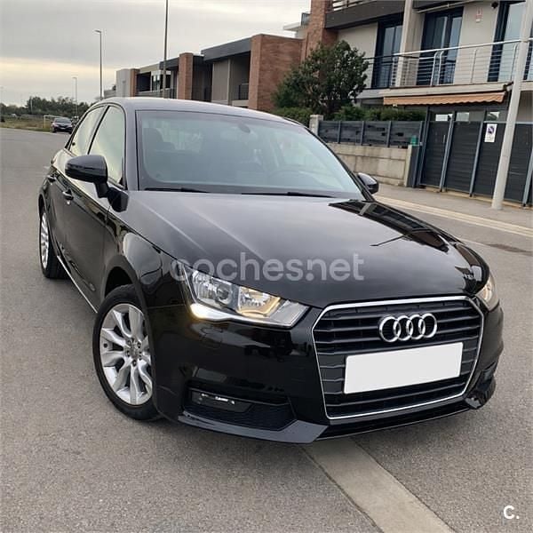 Usado Audi A1 Sportback Attraction 95 CV (69 kW) 2016 Negro Utilitario