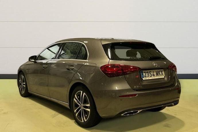 Usado Mercedes A180 136 CV (100 kW) 2023
