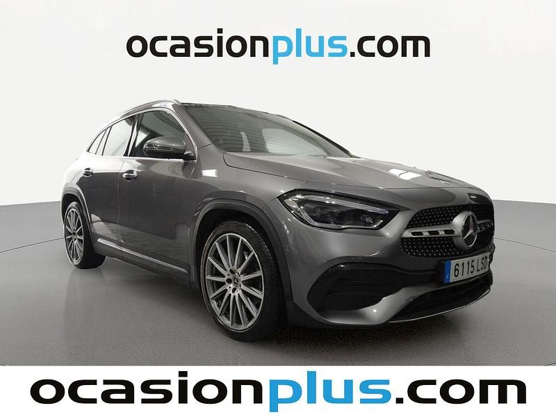 Usado Mercedes GLA200 AMG 150 CV (110 kW) 2021 Gris SUV