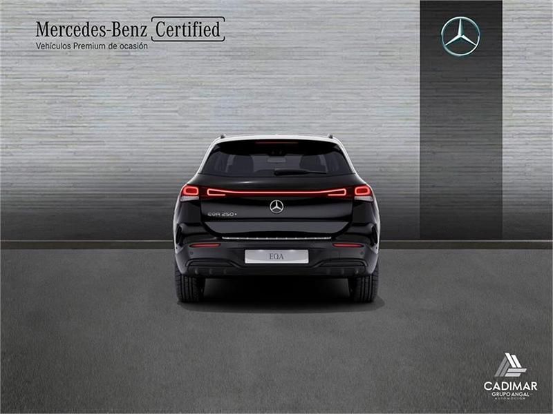 Käytetty Mercedes EQA250+ 139 kW (190 HP) 2024 Musta Katumaasturi