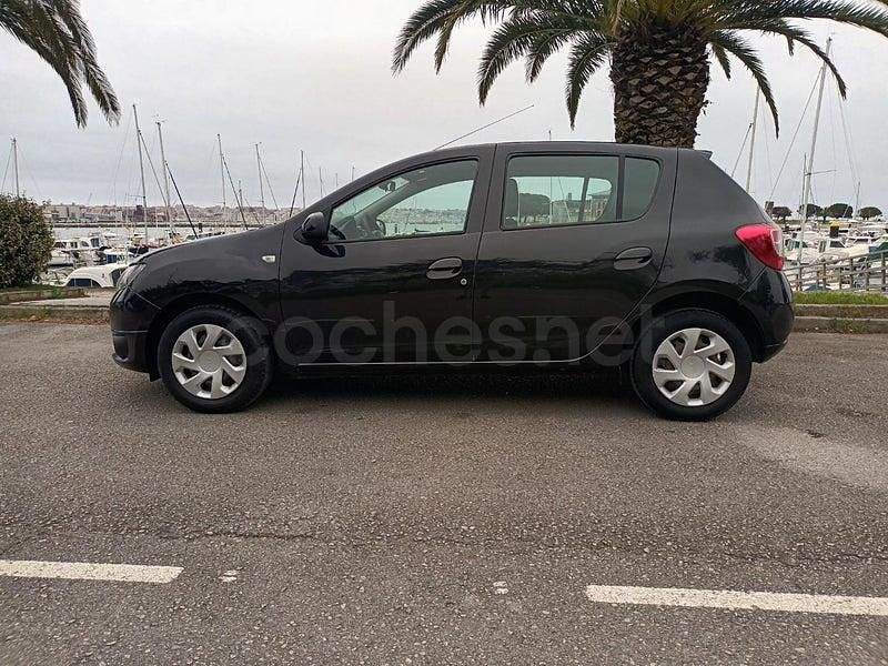 Usado Dacia Sandero Base 75 CV (55 kW) 2013 Negro Berlina