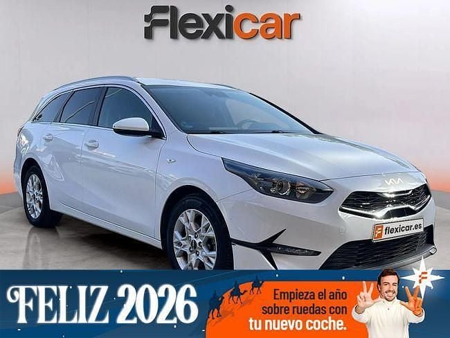 Blanco Usado 2022 Kia Ceed Utilitario | 18.790 € (Precio justo) - Imagen 1/4