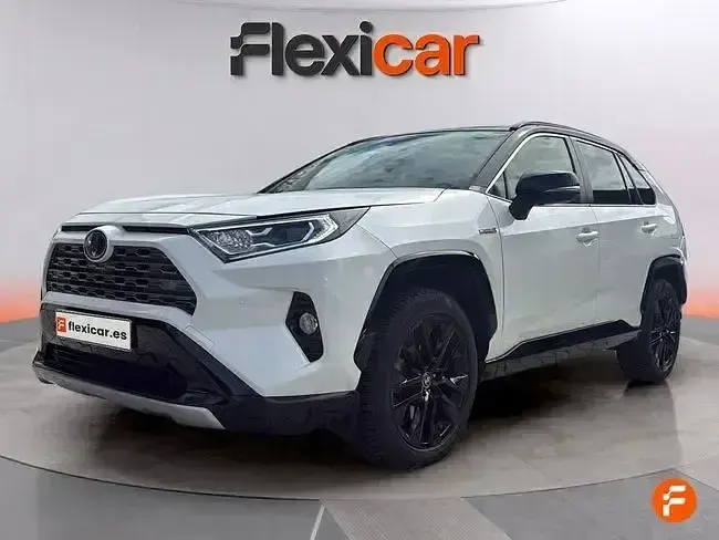 Käytetty Toyota RAV4 Hybrid Style 218 HP (160 kW) 2021 Valkoinen Katumaasturi
