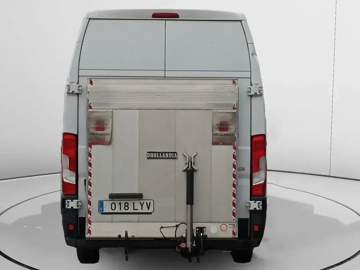 Usado Peugeot Boxer S 140 CV (102 kW) 2022 Blanco Van