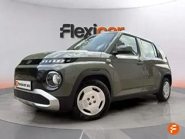 Usado Hyundai Inster 71 kW (97 CV) 2025 Verde Utilitario