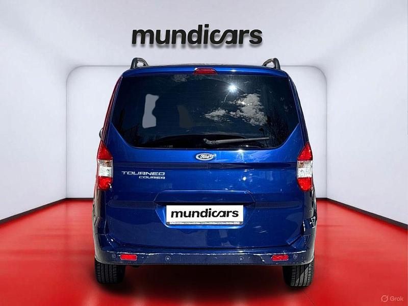 Usado Ford Tourneo Courier Trend 100 CV (73 kW) 2019 Azul Monovolumen