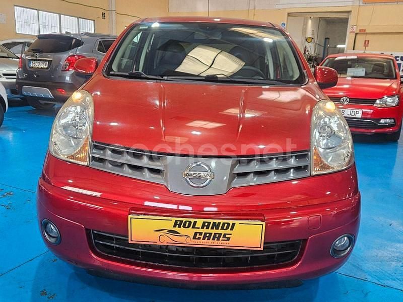 Usado Nissan Note Acenta 110 CV (80 kW) 2008 Granate Monovolumen
