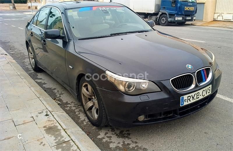 Usado BMW 530 193 CV (141 kW) 2004 Azul Berlina