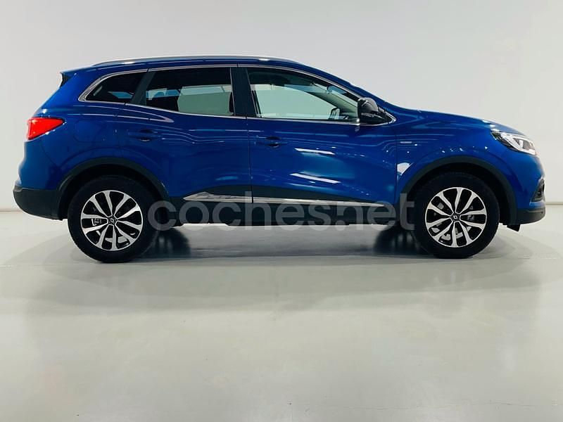 Usado Renault Kadjar LIMITED 140 CV (102 kW) 2021 Azul SUV