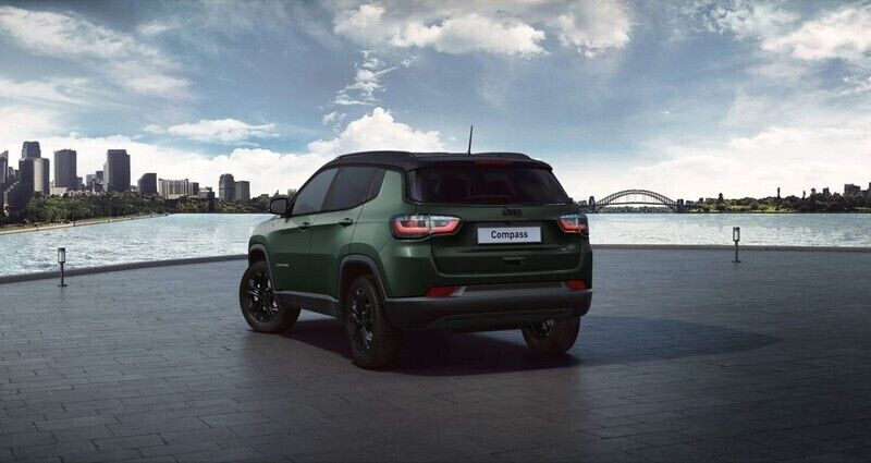 Usado Jeep Compass North 130 CV (95 kW) 2024 Verde SUV