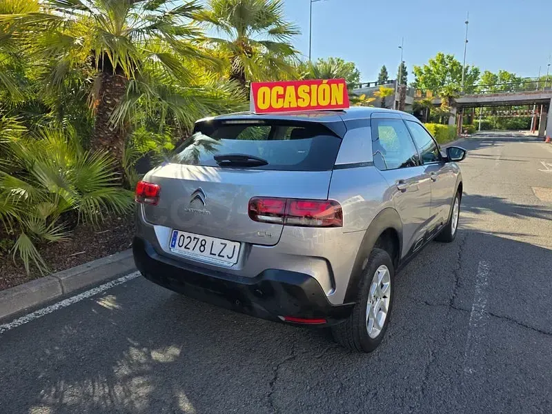 Usado Citroën C4 Business Class 99 CV (72 kW) 2018 Gris / plata Berlina