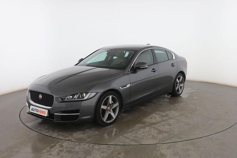 Gris Usado 2018 Jaguar XE Pure Berlina | 13.699 € (Super precio) - Imagen 1/3
