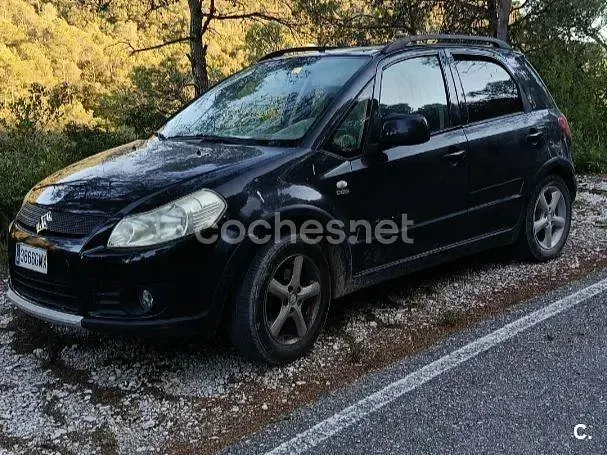 Usado Suzuki SX4 GLX 120 CV (88 kW) 2009 Negro SUV