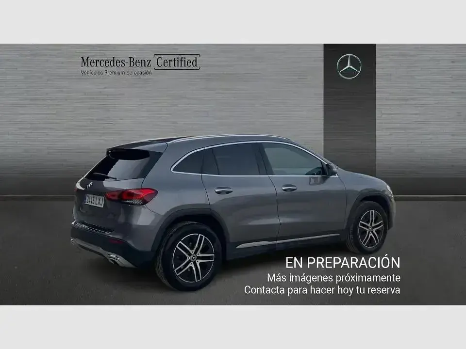 Usado Mercedes GLA200 Progressive 163 CV (119 kW) 2021 Gris SUV