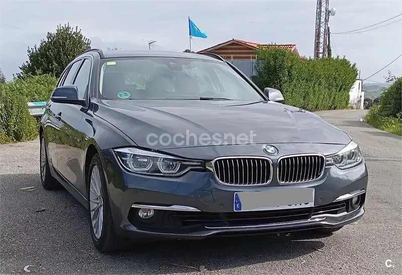 Begagnad BMW 320 Luxury Line 184 HK (135 kW) 2015 Grå Kombi