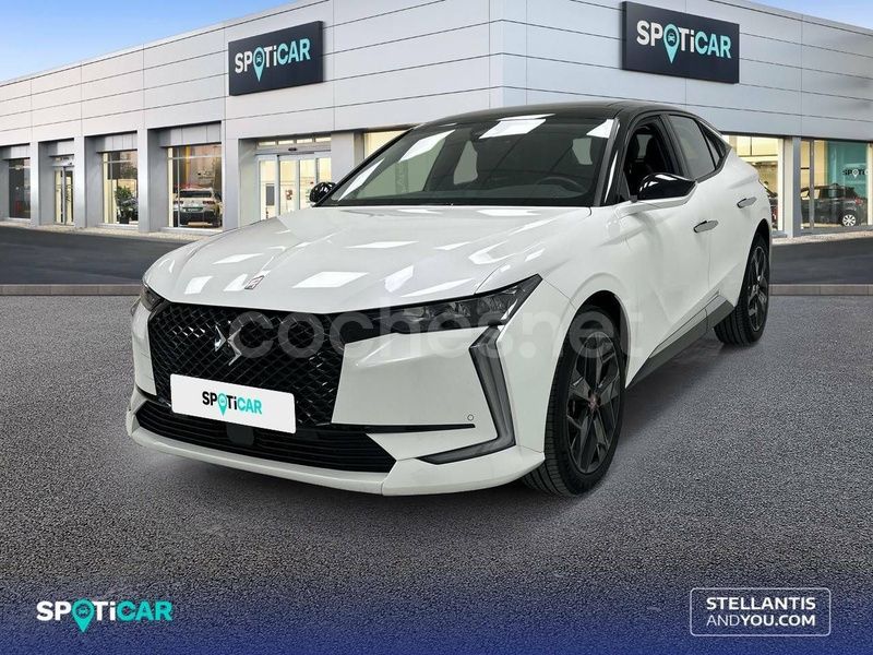 Blanco Usado 2023 DS Automobiles DS4 Performance Berlina | 26.900 € (Precio justo) - Imagen 1/4