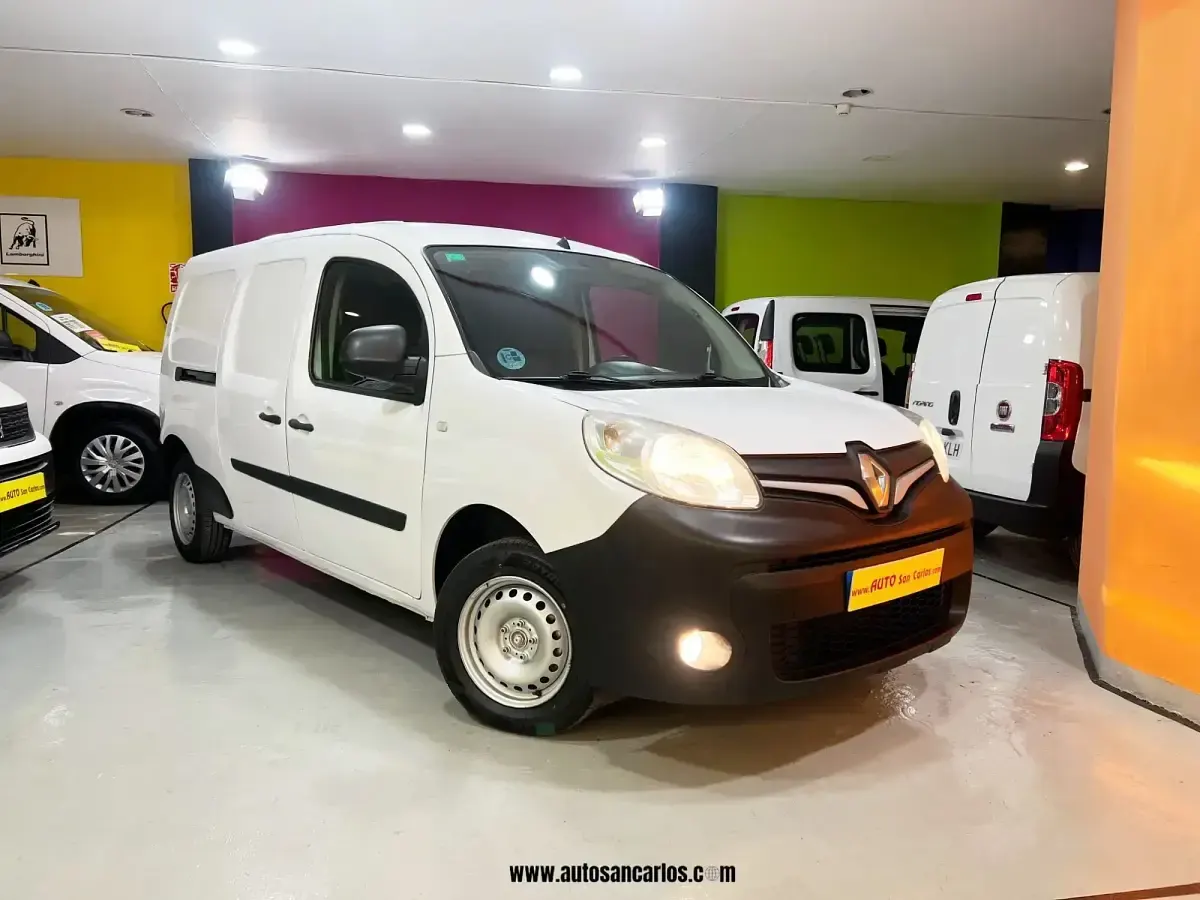 Usado Renault Kangoo 115 CV (84 kW) 2021 Blanco Berlina