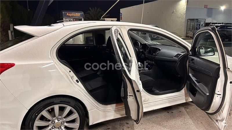 Usado Mitsubishi Lancer Sportback Motion 143 CV (105 kW) 2011 Blanco Berlina
