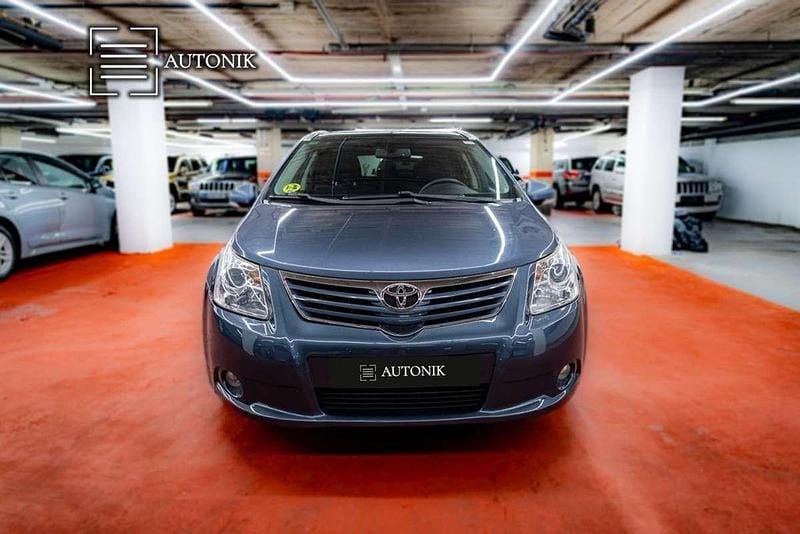 Usado Toyota Avensis Executive 177 CV (130 kW) 2006 Burdeos Familiar