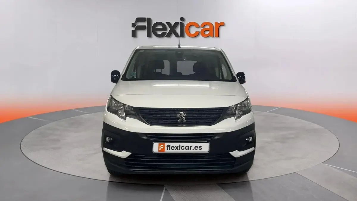 Usado Peugeot Rifter Active 100 CV (73 kW) 2022 Blanco Monovolumen