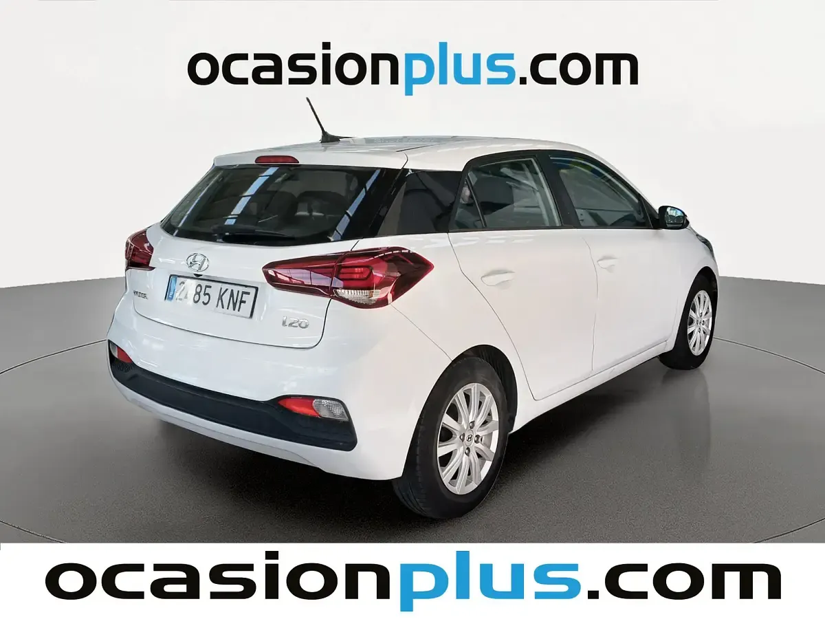 Usado Hyundai i20 75 CV (55 kW) 2018 Blanco Utilitario