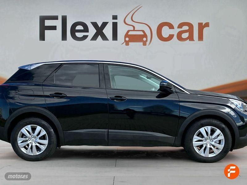 Usado Peugeot 3008 Active 130 CV (95 kW) 2018 Negro SUV