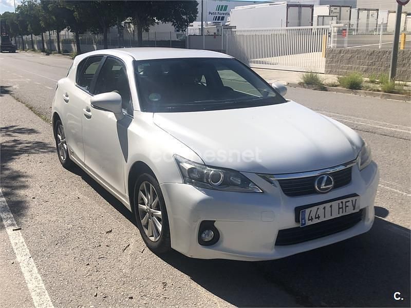 Usado Lexus CT200h 136 CV (100 kW) 2011 Blanco Berlina