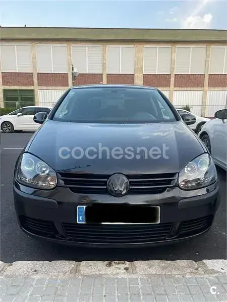 Usado VW Golf IV Trendline 115 CV (84 kW) 2004 Negro Berlina