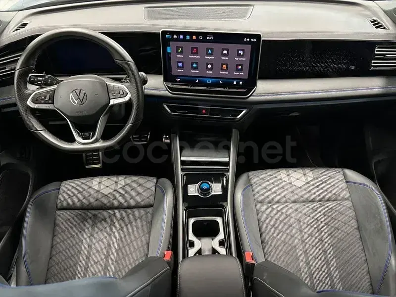 Usado VW Tiguan R-line 150 CV (110 kW) 2025 Negro SUV