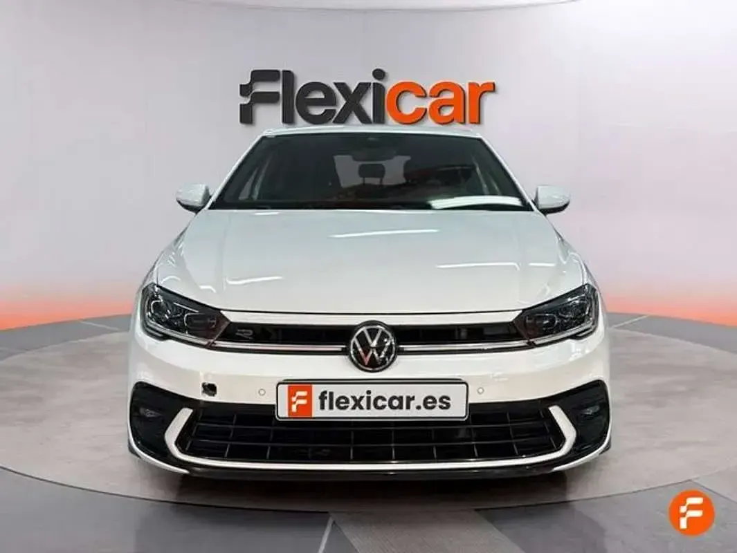 Usado VW Polo R-line 110 CV (80 kW) 2022 Blanco Utilitario