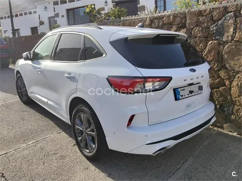 Usado Ford Kuga ST-Line X 120 CV (88 kW) 2024 Blanco SUV