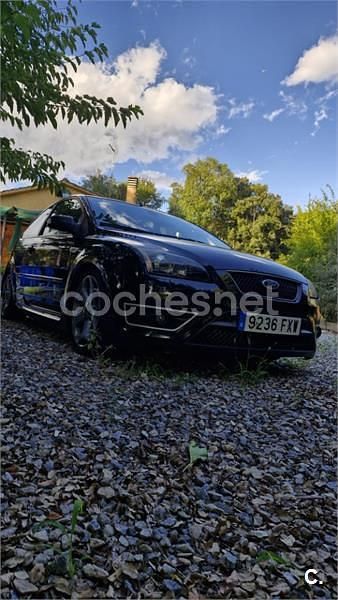 Negro Usado 2007 Ford Focus ST Berlina | 12.500 € (Un poco caro) - Imagen 1/4