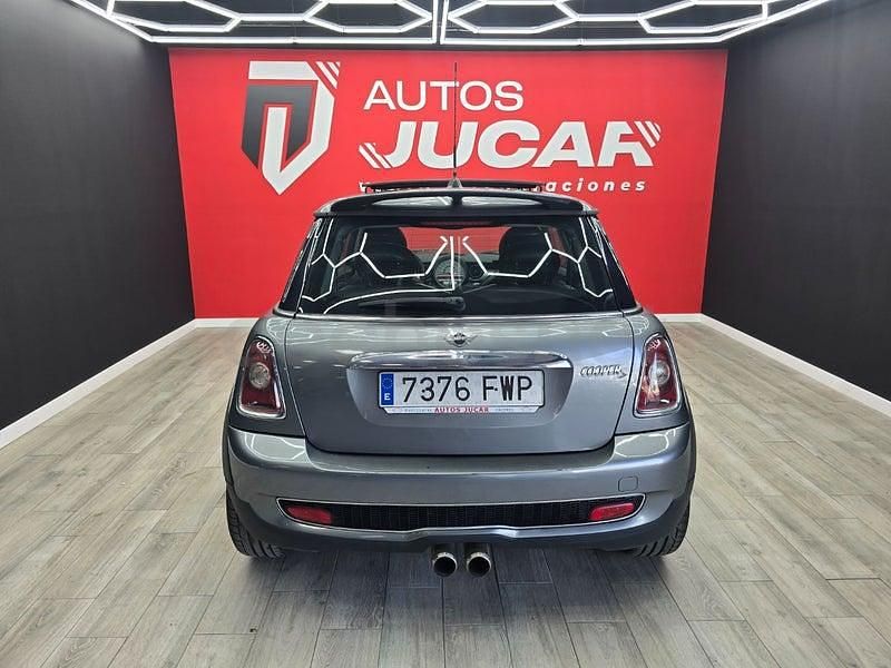 Usado Mini Cooper S 170 CV (125 kW) 2007 Gris / plata Utilitario