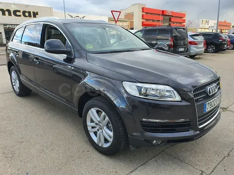 Usado Audi Q7 240 CV (176 kW) 2007 Negro SUV