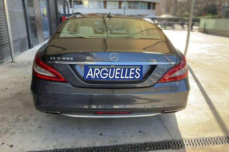 Käytetty Mercedes CLS400 AMG line 333 HP (244 kW) 2015 Harmaa Sedan