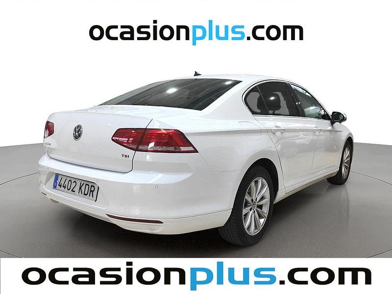 Usado VW Passat Advance 150 CV (110 kW) 2017 Blanco Berlina