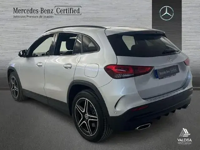 Usado Mercedes GLA250 218 CV (160 kW) 2022 Plata iridio SUV