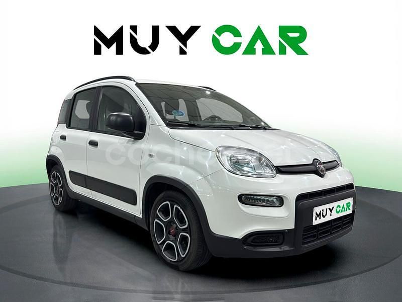 Usado Fiat Panda 70 CV (51 kW) 2022 Blanco Berlina