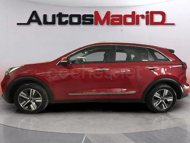 Usado Kia Niro 141 CV (103 kW) 2021 Rojo SUV