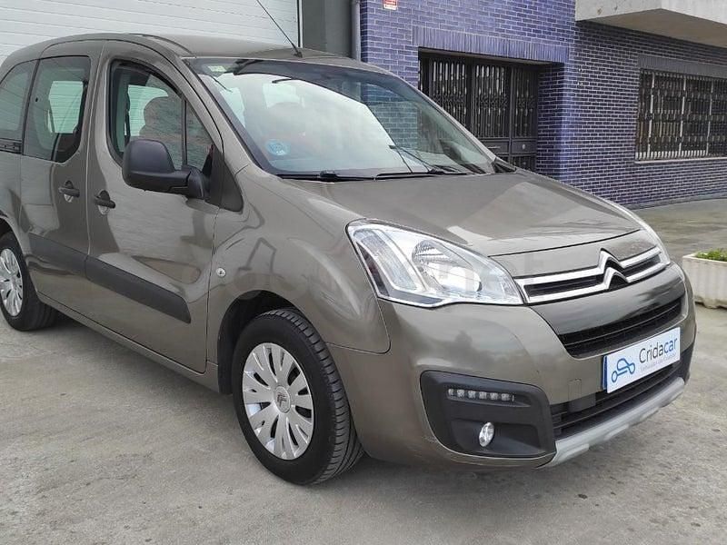 Usado Citroën Berlingo Live 75 CV (55 kW) 2016 Marrón Monovolumen