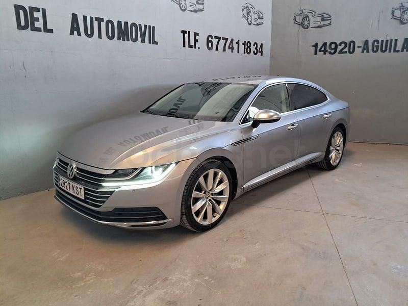 Usado VW Arteon Elegance 150 CV (110 kW) 2019 Gris / plata Utilitario