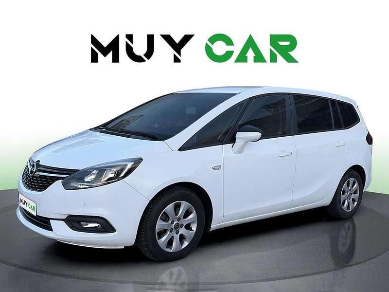 Usado Opel Zafira Family 140 CV (102 kW) 2018 Blanco Monovolumen