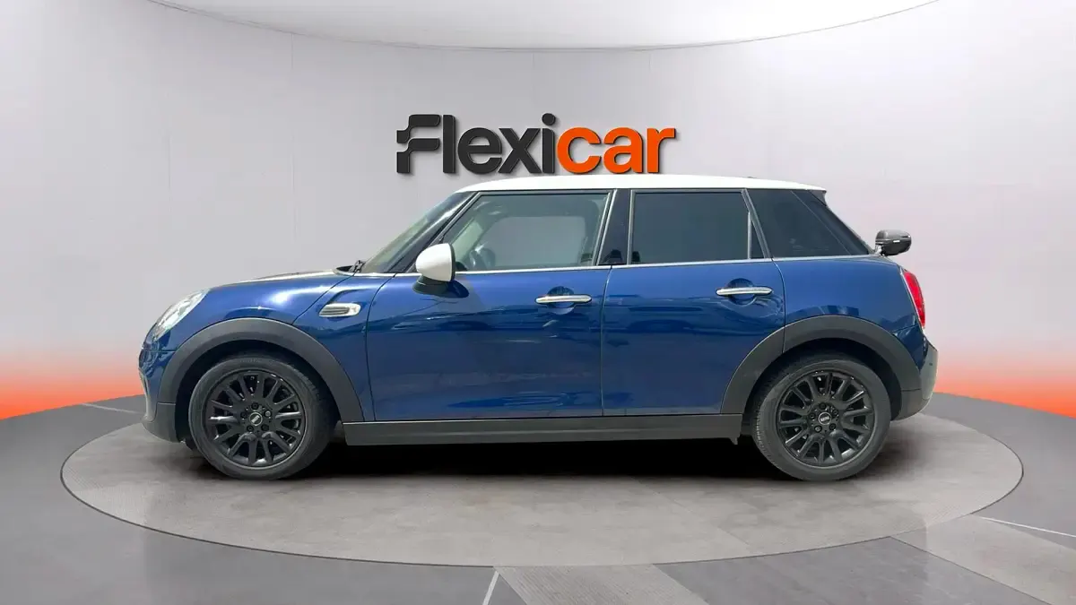 Usado Mini Cooper D 116 CV (85 kW) 2018 Azul Utilitario