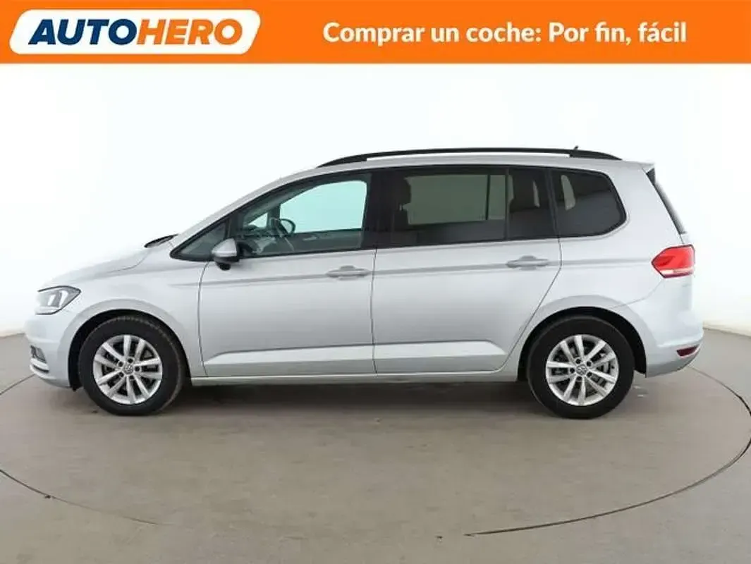 Usado VW Touran Advance 116 CV (85 kW) 2017 Gris Monovolumen