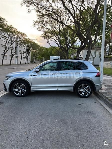 Usado VW Tiguan R-line 150 CV (110 kW) 2021 Gris / plata SUV