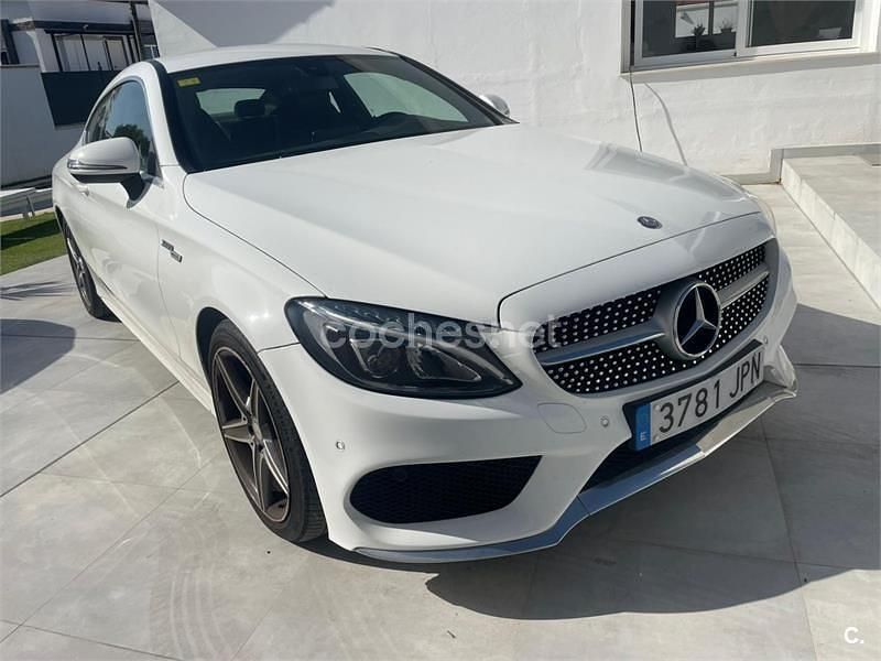 Usado Mercedes C220 AMG line 170 CV (125 kW) 2016 Blanco Coupe